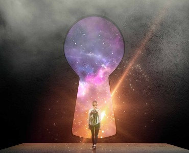 Derealizasyon: Nedir, Neden Olur, Belirtileri Nelerdir?